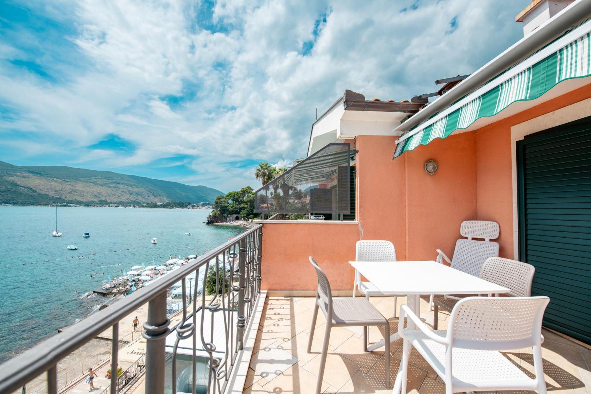 Boka Apartment 1 Herceg Novi Exterior photo